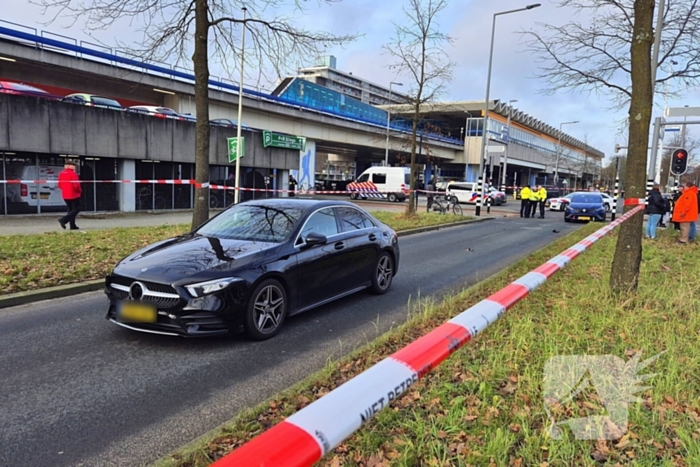 Fietser zwaargewond bij aanrijding met personenauto