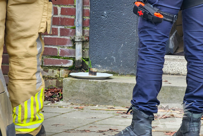 Vlooienbom verbrand in portiekwoning