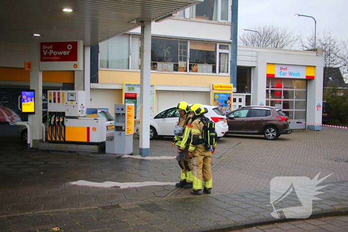 Benzinetank loopt leeg tijdens tanken