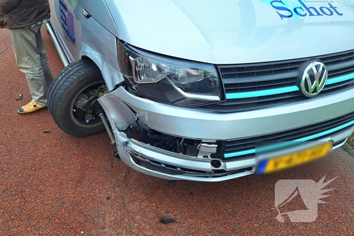 Flinke schade bij aanrijding door voorrangsfout