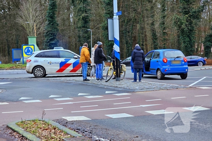 Wederom fietser aangereden op rotonde
