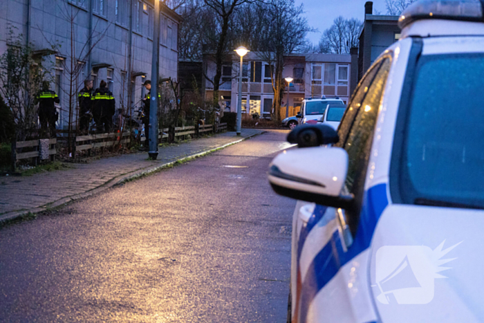 Politie doet onderzoek naar steekpartij