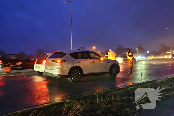 Drie voertuigen betrokken bij kop-staartbotsing