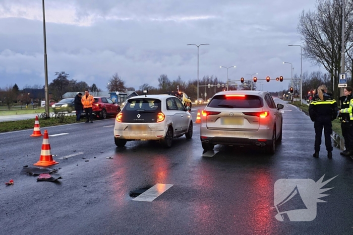 Drie voertuigen betrokken bij kop-staartbotsing