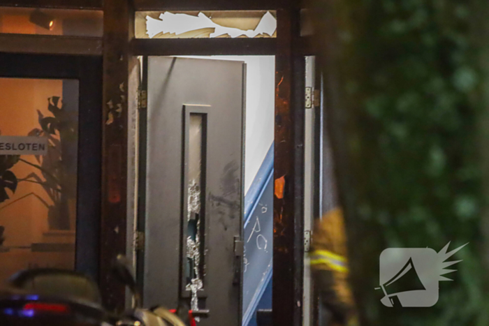 Explosie bij woning zorgt voor schade