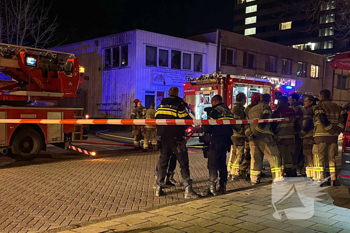 Grote brand bij verzamelgebouw voor bedrijven