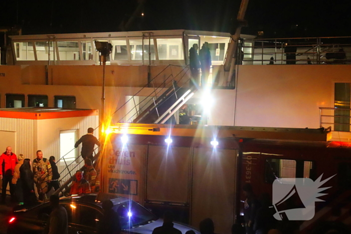 Brandlucht op vluchtelingenboot