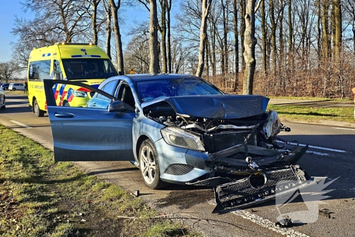 Meerdere gewonden bij kettingbotsing provinciale weg
