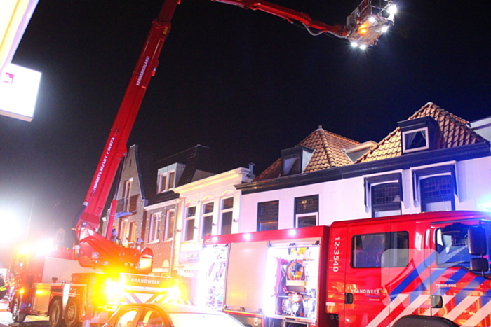 Veel rook bij brand in woning