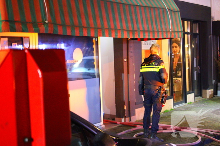 Veel rook bij brand in woning