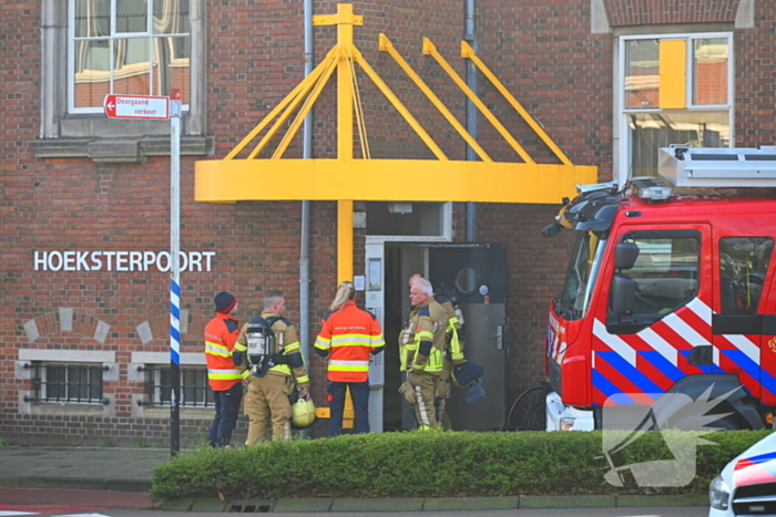 Meerdere brandweerwagens ingezet voor woningbrand