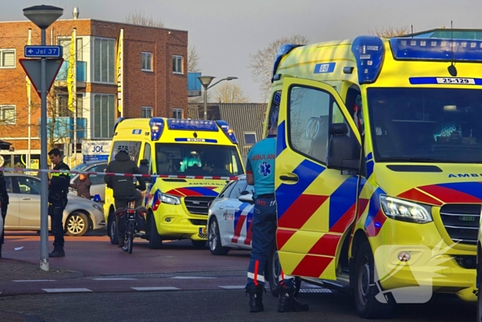 Traumahelikopter landt in woonwijk