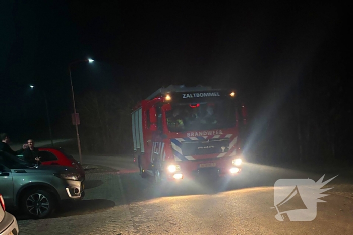 Aanhangwagen gaat in vlammen op