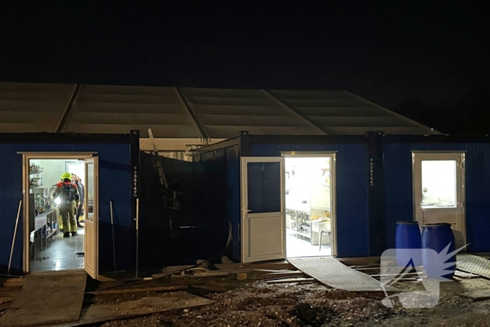 Brandweer blust keukenbrand in AZC