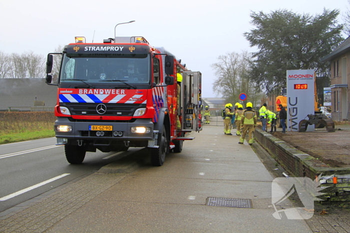 Gasleiding geraakt bij graafwerkzaamheden, fietspad afgesloten