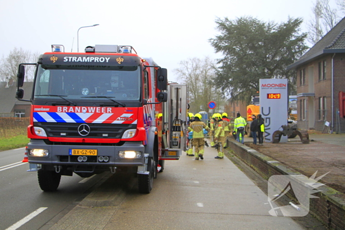 Gasleiding geraakt bij graafwerkzaamheden, fietspad afgesloten