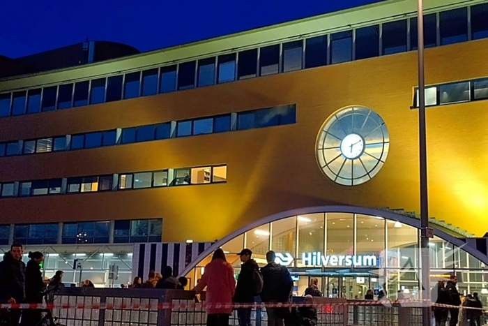 Brand in kantoorgebouw boven station