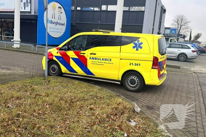 Fietser aangereden op kruising door automobilist