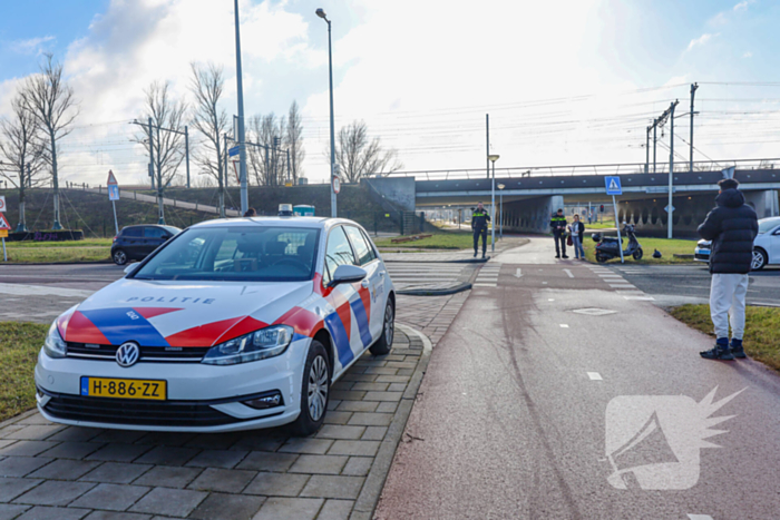Scooterrijder gewond bij botsing met auto