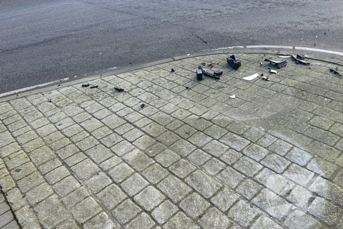 Flinke schade bij botsing tussen twee auto's