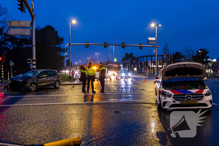 Forse schade na ongeval met politieauto