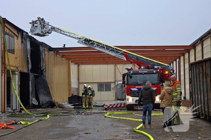 Grote brand in bedrijfspand van koekjesfabriek