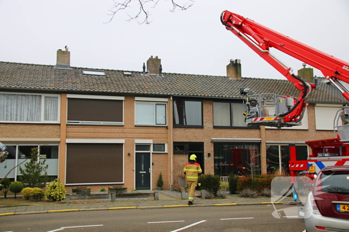 Schoorsteenbrand, brandweer grijpt snel in