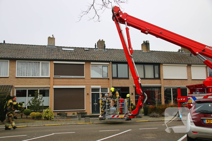 Schoorsteenbrand, brandweer grijpt snel in