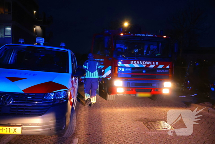 Kind bekneld onder pallet stenen