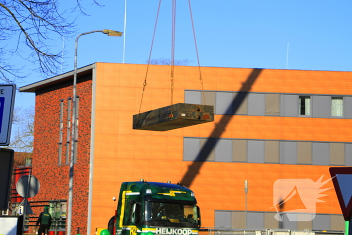 Torenkraan bij nieuwbouw ziekenhuis wordt verwijderd