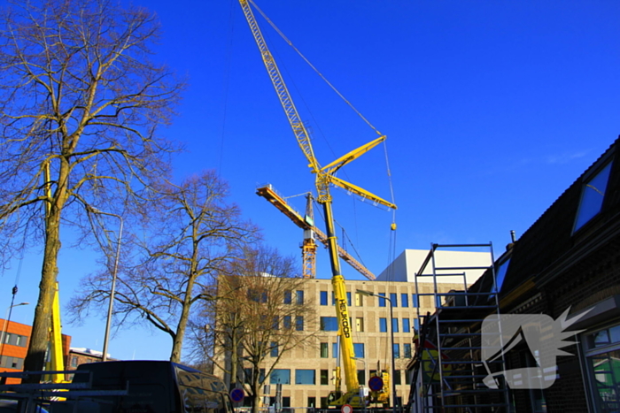 Torenkraan bij nieuwbouw ziekenhuis wordt verwijderd