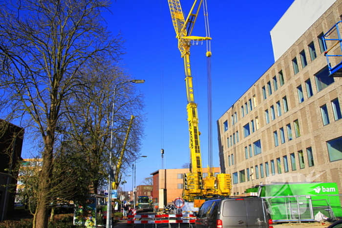 Torenkraan bij nieuwbouw ziekenhuis wordt verwijderd
