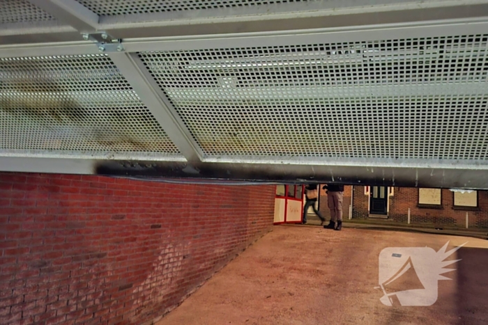 Brandweer ingezet voor brandende kerstboom