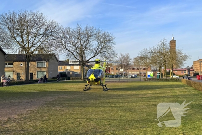 Traumateam assisteert bij medische noodsituatie