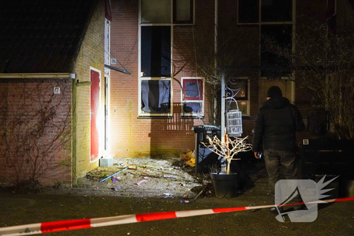 Veel schade aan woning door explosie