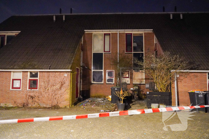 Veel schade aan woning door explosie