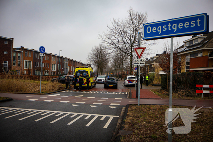 Automobilist ziet fatbiker over het hoofd bij oversteekplaats