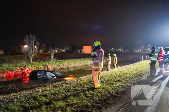 Auto in het water aangetroffen
