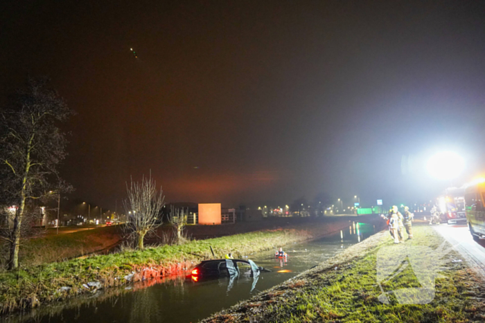 Auto in het water aangetroffen