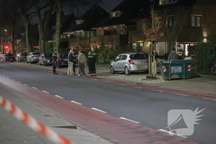 Brand na explosie bij woning