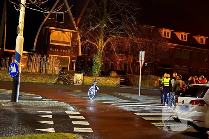 Aanrijding tussen taxi en fietser