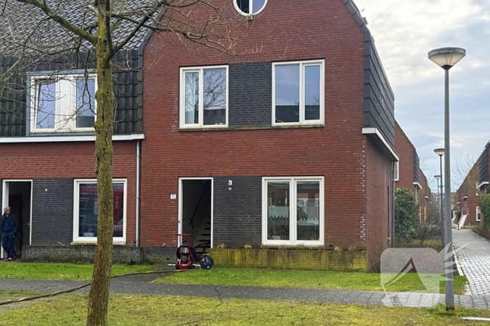 Brand op bovenverdieping geblust door brandweer