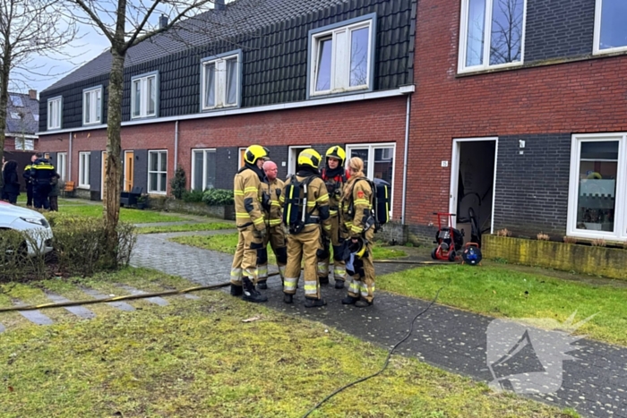 Brand op bovenverdieping geblust door brandweer