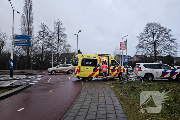 Fietser en automobilist in botsing op beruchte rotonde