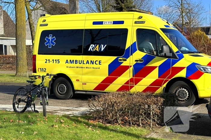 Kind zwaargewond na ongeval met auto