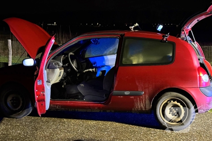 Brand in auto snel geblust