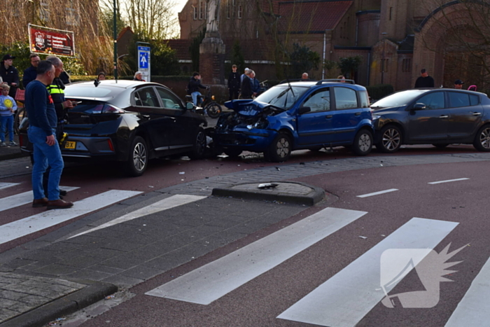 Meerdere voertuigen betrokken bij ongeval