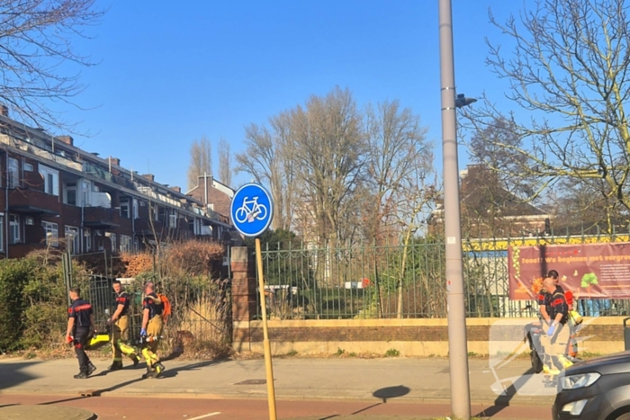 Brandweer bevrijdt Kind uit speeltoestel
