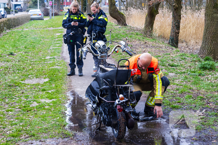 Scooter gaat in vlammen op