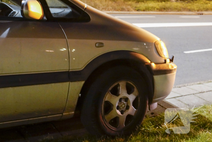 Fiets beschadigd bij aanrijding op rotonde
